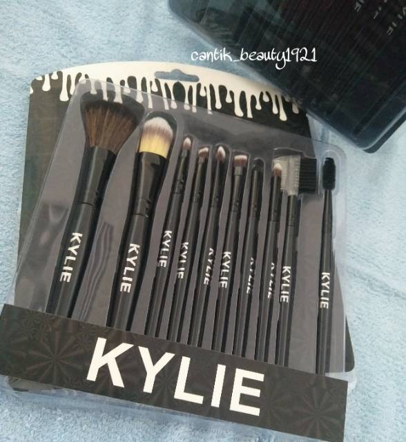 KUAS SET KYLIE