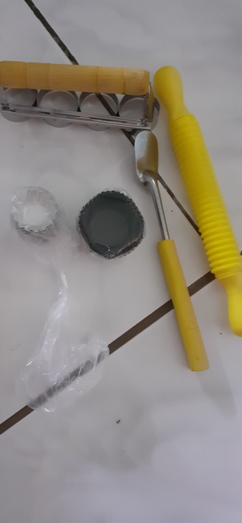 Rolling Nastar Garis Bahan Plastik