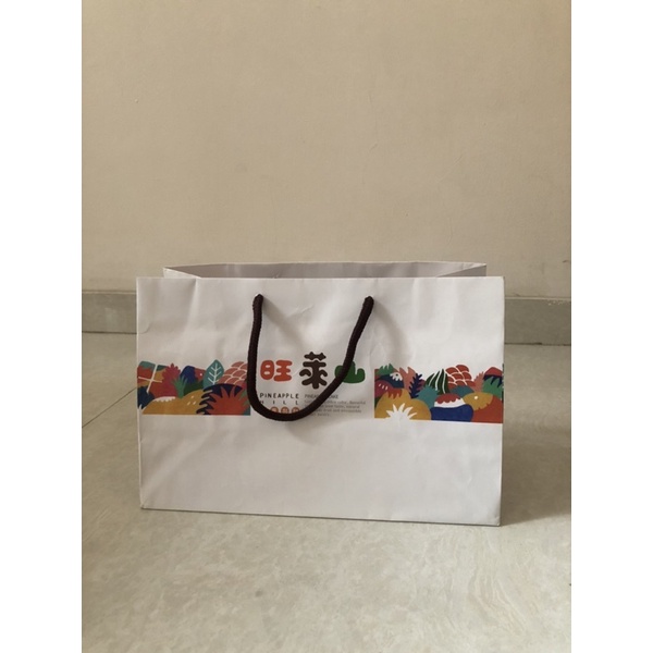 

paperbag/paper bag/tas kertas/bungkus kado pineaple hills
