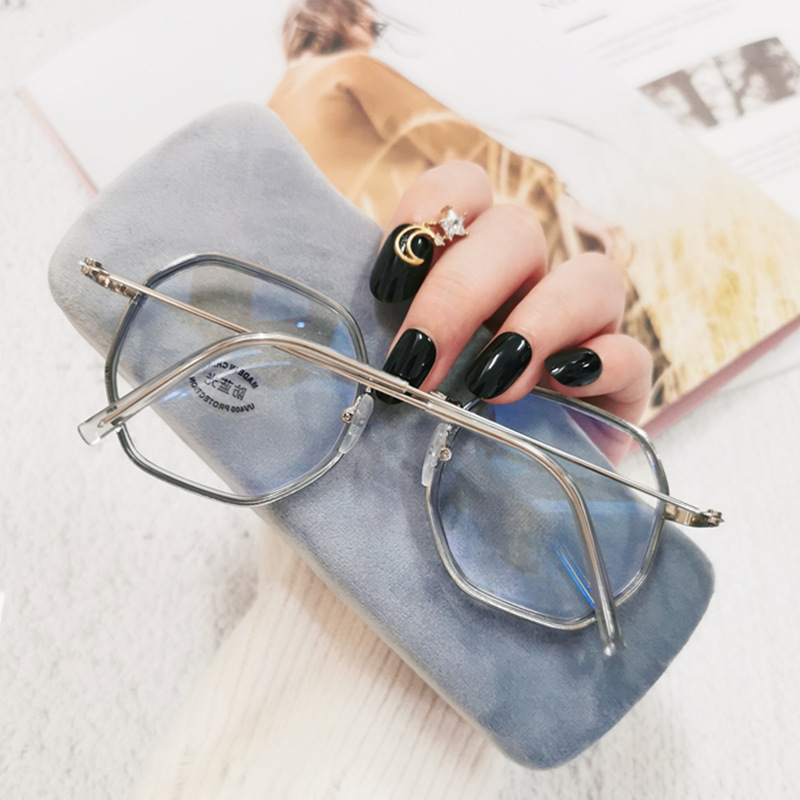 (YUZHU) TERSEDIA &amp; COD Frame Kacamata Anti Radiasi Wanita Korea Gaya Besi Frame Anti Biru Light Eyeglasses for Women