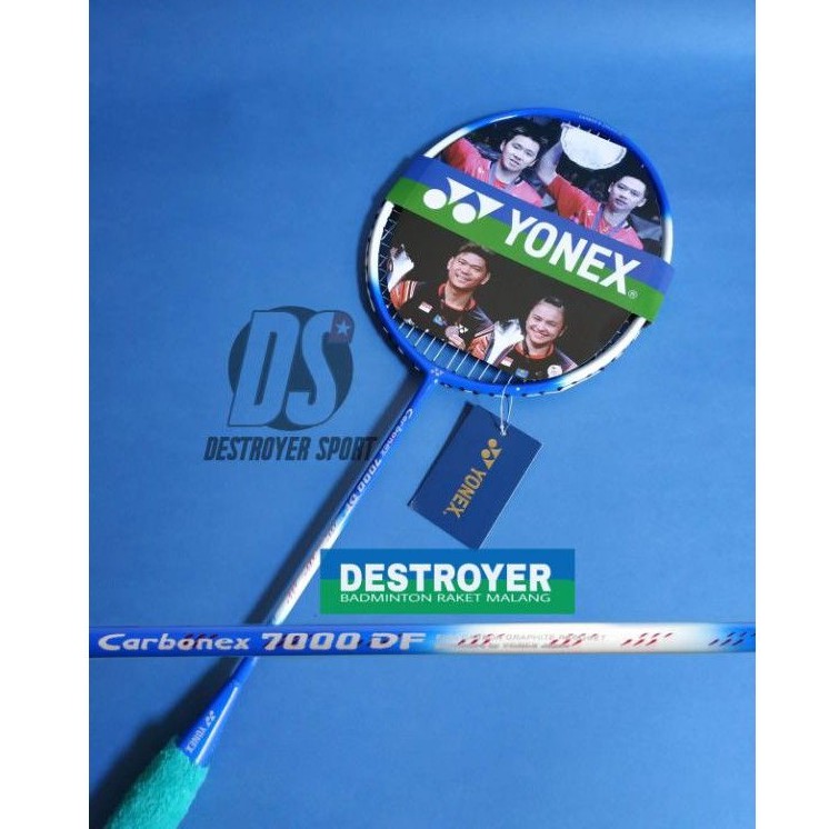 Raket Badminton Carbonex 7000 DF