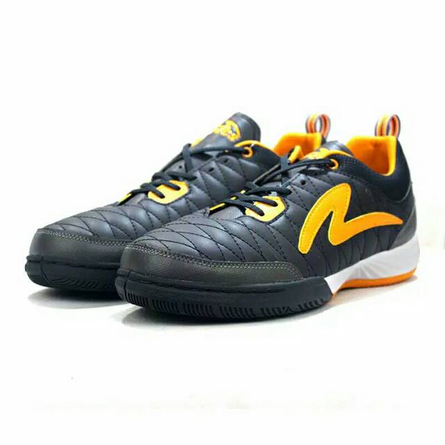 SEPATU FUTSAL SPECS METASALA NATIV IN EBONY ZINNIA