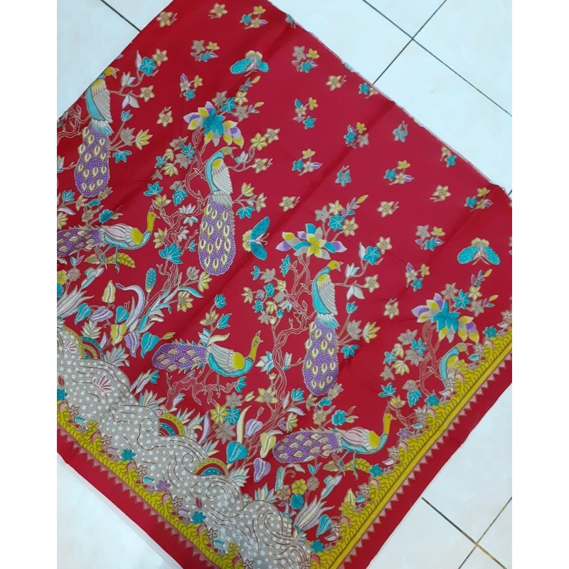 KAIN BATIK SOLO MOTIF MERAK WARNA