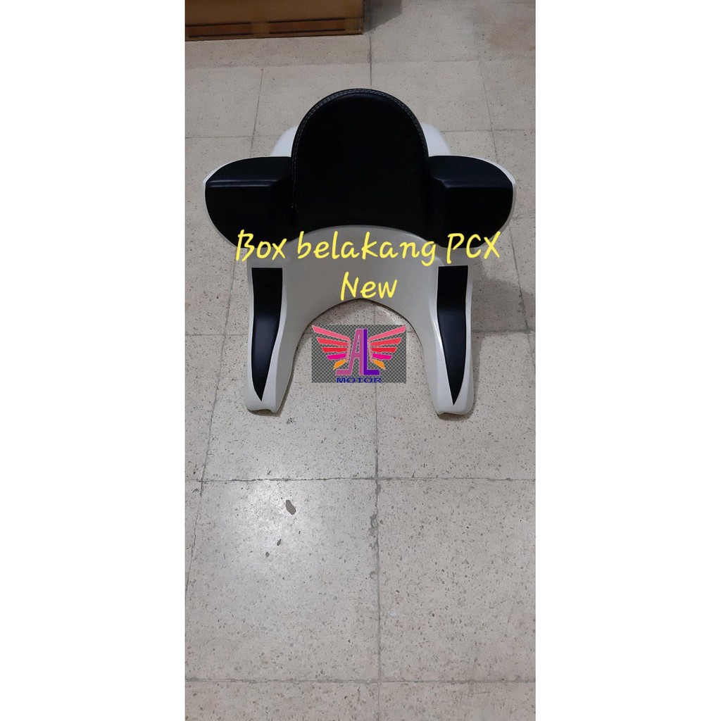 Aksesoris Motor Touring Box belakang PCX 150 New