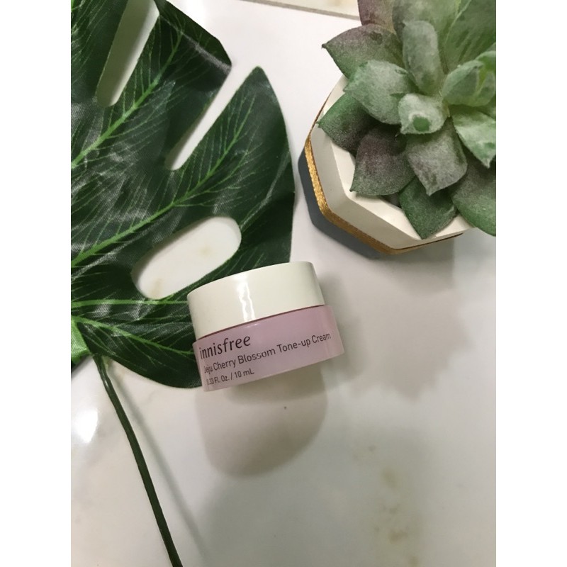 (preloved) innisfree cherry blossom tone up cream