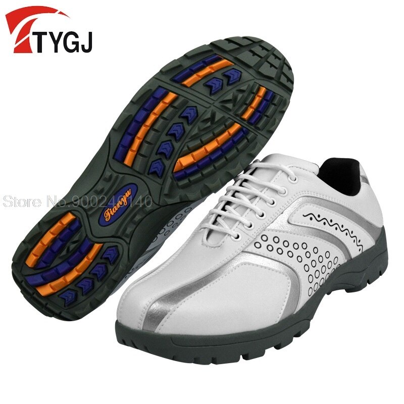 PREORDER Sepatu Pria Kulit Tahan Air Sepatu Anti-Slip Paku Breatheble Sepatu Outdoor Pria