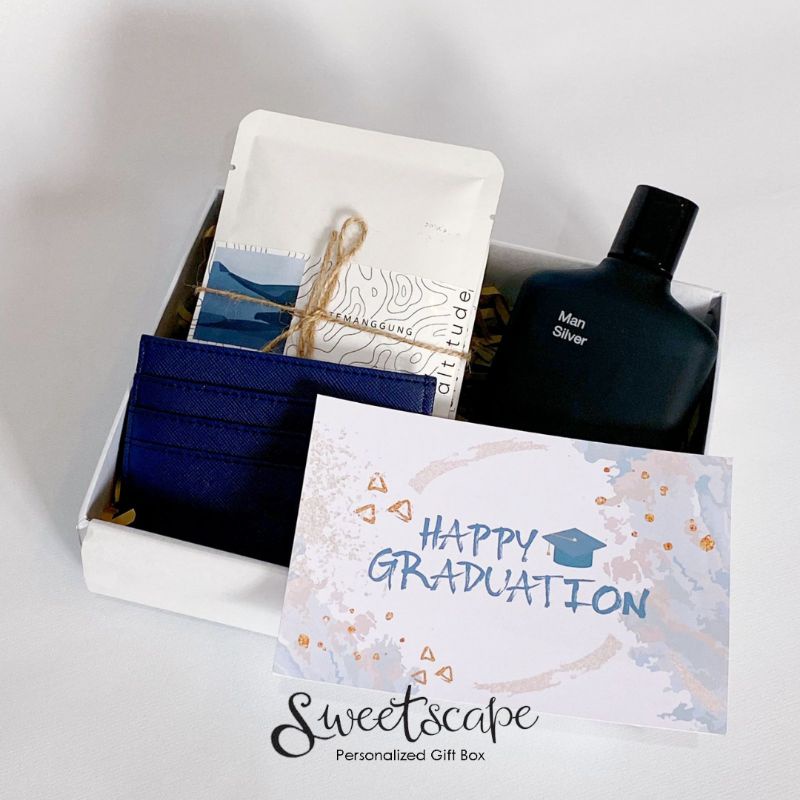 

Gift Box Package 325-Paket Hampers 325 - KADO SPESIAL WISUDA UNTUK COWO