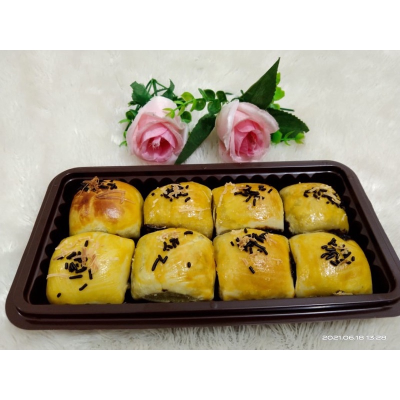 

bolen pisang coklat keju