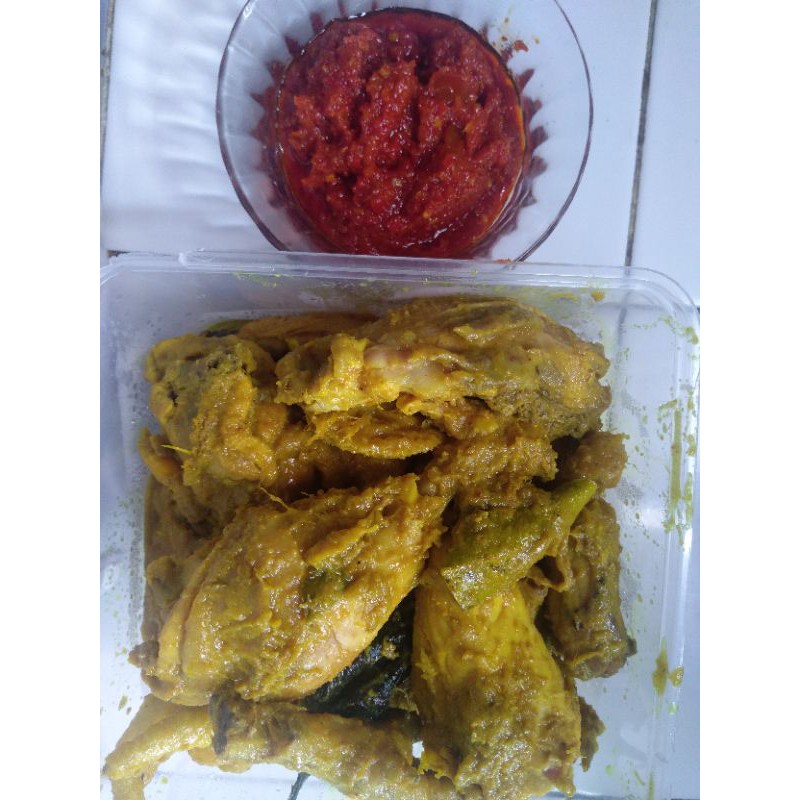 

Ayam ungkep bumbu kuning