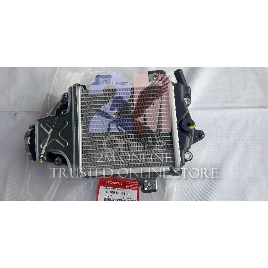 2m RADIATOR VARIO 125 AHM 19100-KZR-600