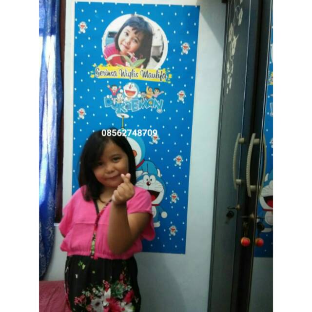 STIKER FOTO TEMPEL DINDING