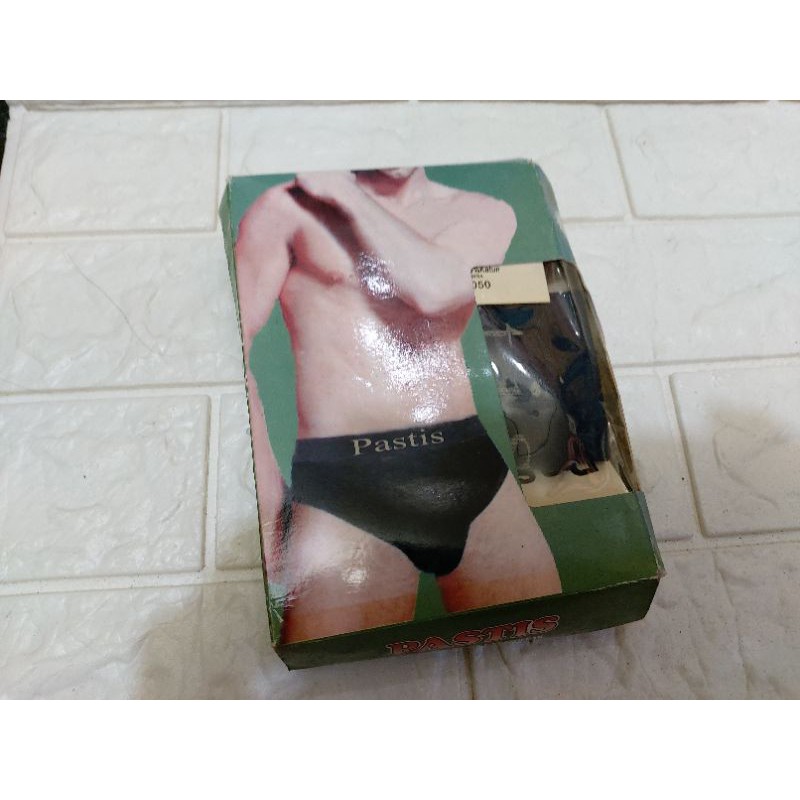 Celana dalam pria pastis super halus