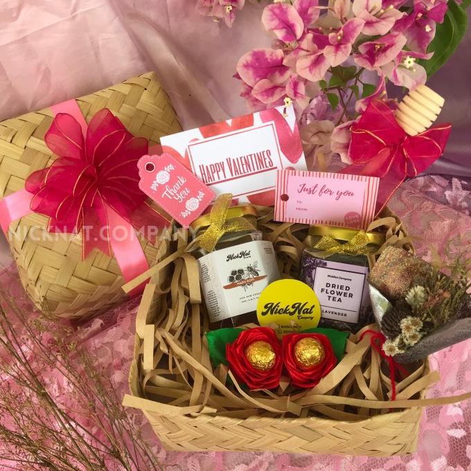 

READY COD hampers valentine imlek hampers HAPPINESS madu murni teh bunga coklat BERMUTU Kode 20