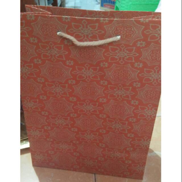 

Paper bag tas kertas ukuran 20x11x24 ukuran r7