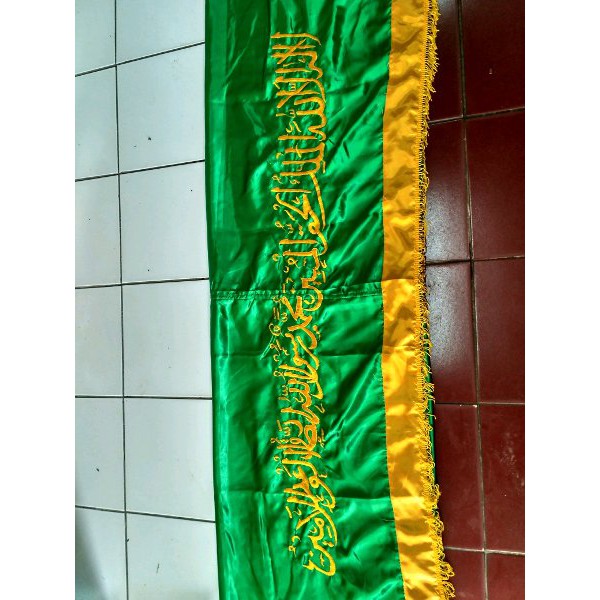Terbaik     Tutup Keranda Bordir