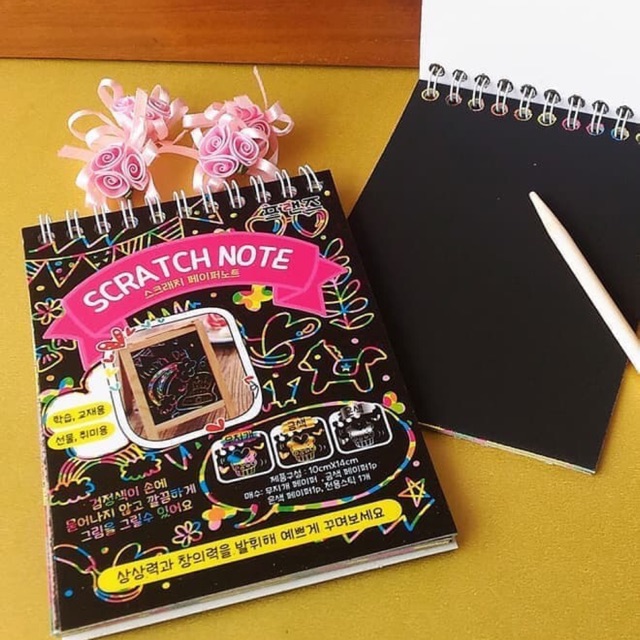 

RAINBOW Scratch Note / Memo Kecil Hitam 17x11 cm + wooden Stick