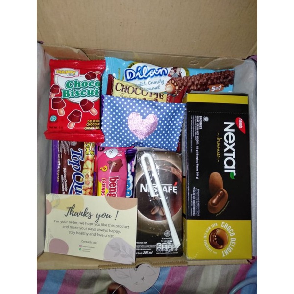 

Gift box/Hampers Snack