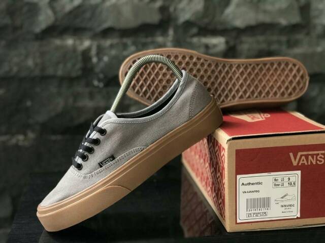 SEPATU43 VANS AUTHENTIC FULL BLACK HITAM POLOS WHITE PUTIH OLDSKOOL ERA SK8 PREMIUM BNIB ICC IFC DT
