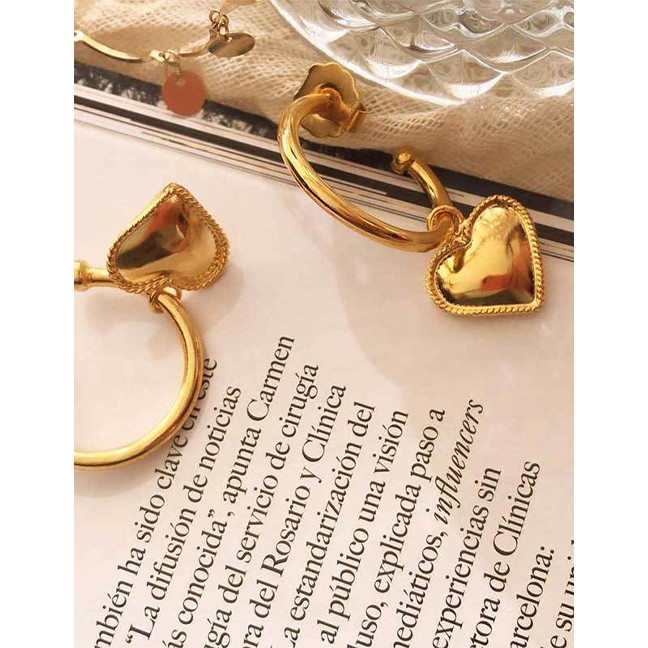 LRC Anting Tusuk Fashion Gold Gold-plated Love Earrings D53164