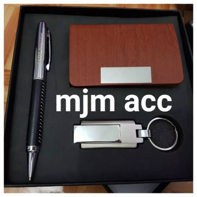 

Souvenir gift set 3in1 flashdisk 4gb,pulpen & card holder