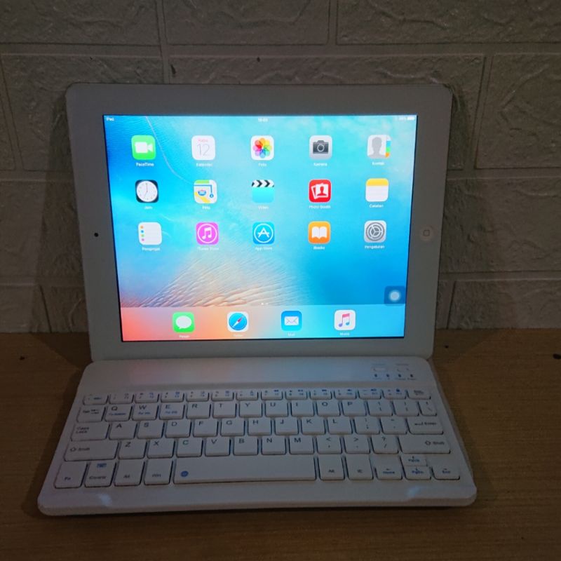 IPAD 2/64GB |WI-FI ONLY BANYAK  BONUS KEYBOARD SLIM TERMURAH (SECOND )