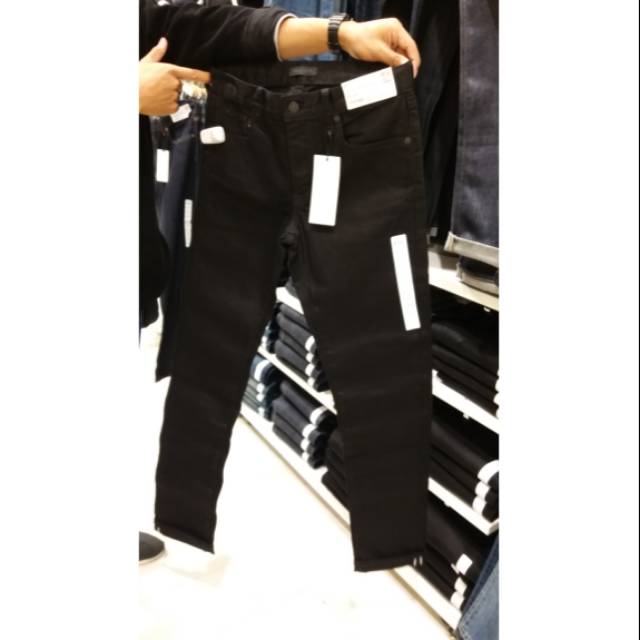  CELANA  JEANS PRIA  UNIQLO  SELVEDGE Shopee Indonesia