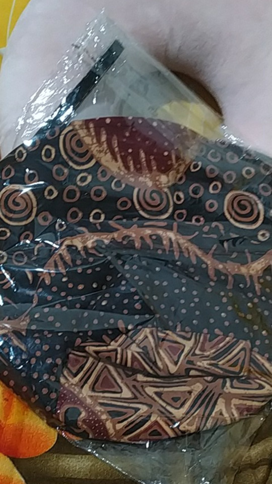 Rizkya Batik Set Topi+ Face Shield + Masker Bahan Batik Solo