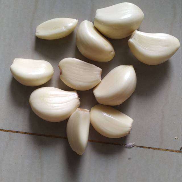 

Bawang putih kupas