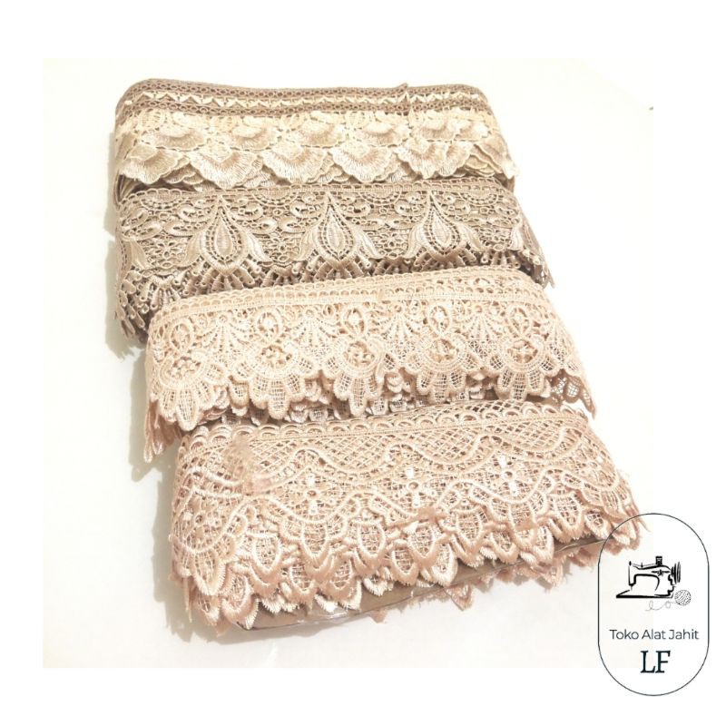 RENDA GIPER LEBAR/ RENDA GIPER BORDIR/ RENDA GIPPER BESAR COCOK UNTUK SAJADAH GAMIS DLL