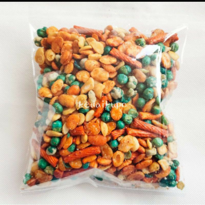 

500 gram Makanan Ringan Snack Kiloan Kacang Mix Campur Merk Jaipong / Kacang Koro Kulit / Kacang Koro Kupas Renyah Terlaris