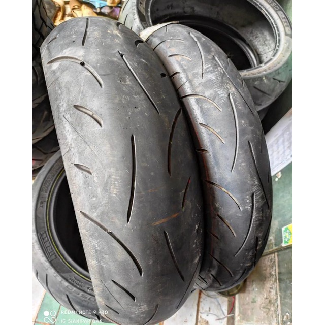 SEPASANG BAN DUNLOP SPORTMAX D214 180/55 VS 120/70-17