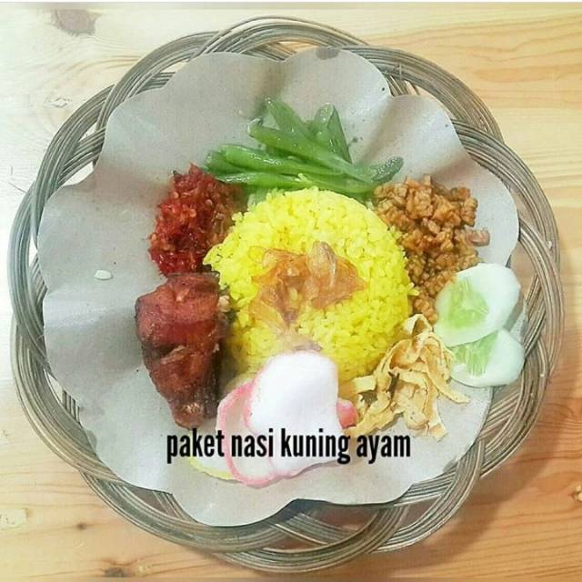 

Paket nasi ayam kuning