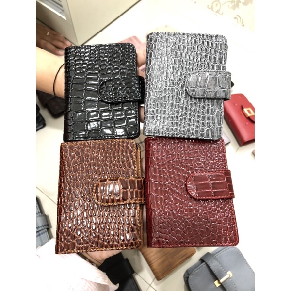 Dompet Kartu