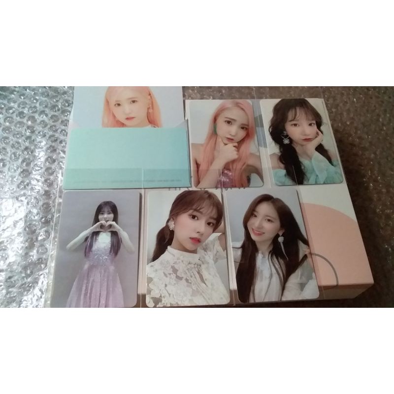 IZONE BLOOM IZ ALBUM-PHOTOCARD SHARING