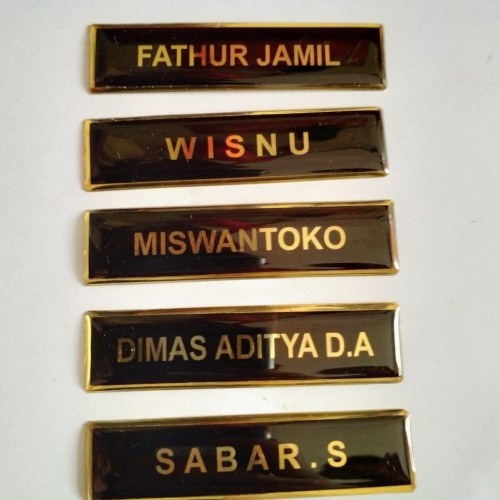Papan nama dada / name tag dada PNS gravir peniti