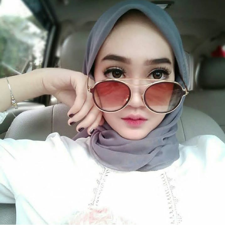 HIJAB PARIS POLOS / JILBAB PARIS/ SEGI EMPAT PARIS PREMIUM/ SQUARE HIJAB PARIS DAILY NECI POLOS