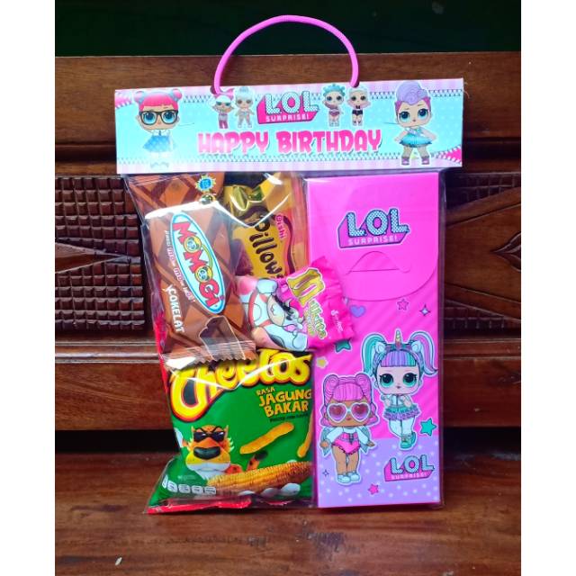 

Paket Snack Ulang Tahun Dan Souvenir Kotak Pensil Karakter