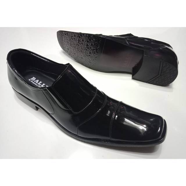 Sepatu Pantofel Pria/Kulit Asli/Merek Bally/Pantofel Formal/Harga Terjangkau/Kualitas Bagus