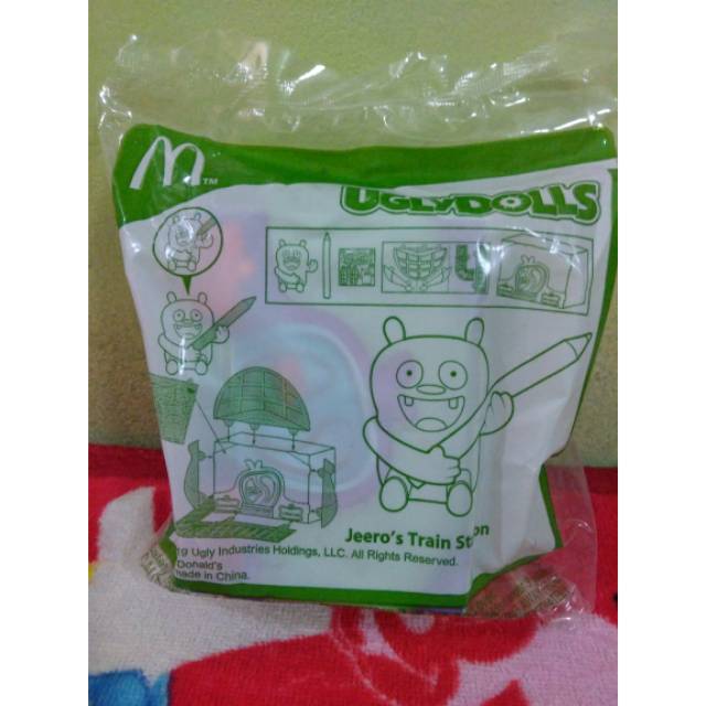 Mainan MCD UglyDolls Jeero Train Station