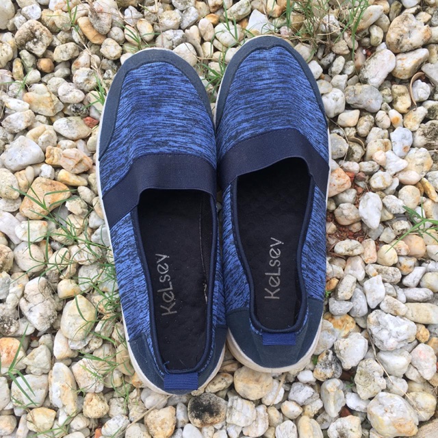 PRELOVED Sepatu Wanita Sepatu Sport Ori Kelsey