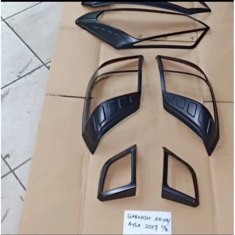 Paket Garnish Lampu Agya Alya 2017-2018 Hitam Doff