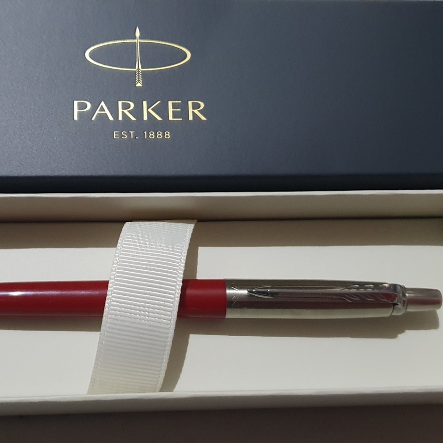 

PS-Pulpen Parker Jotter SPC Ballpoint Merah Crome Trim (Klip Silver)