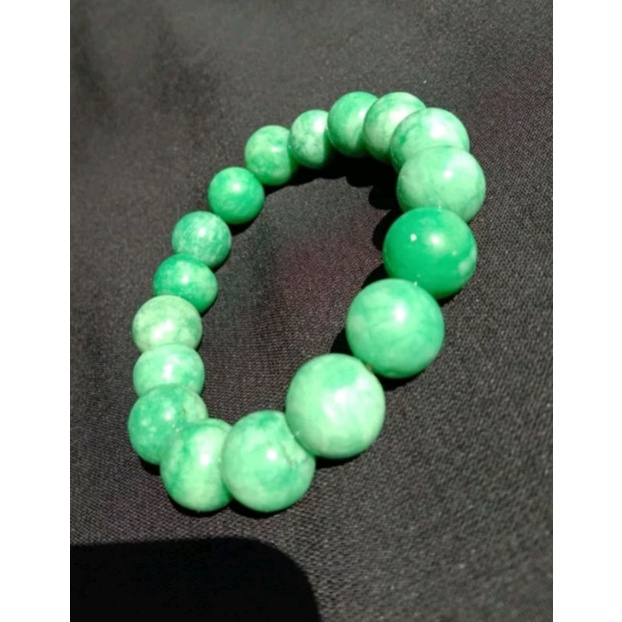 Gelang Batu Giok Natural Warna Hijau Muda