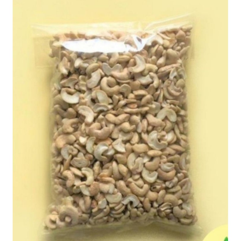 

Kacang Mede Belah Dua 1 Kg