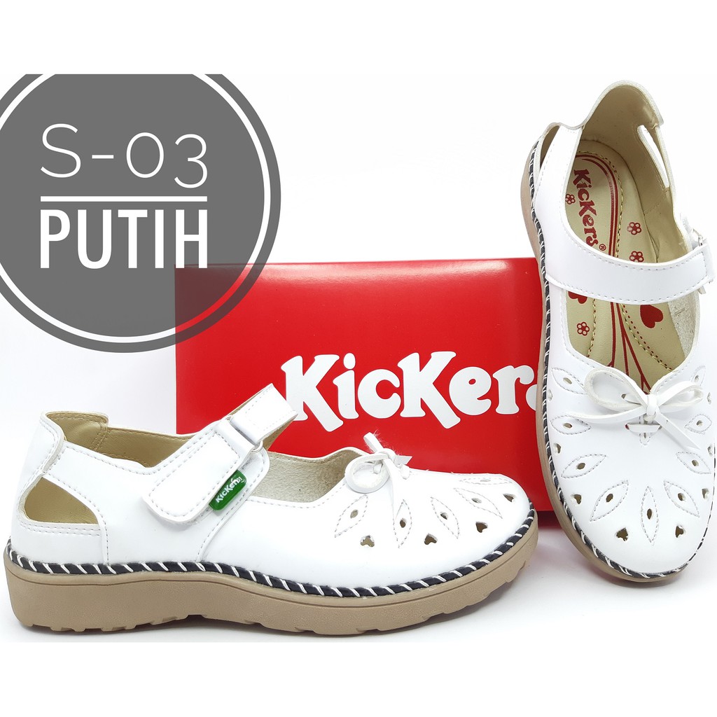 Disc Sepatu Wanita Model Slip On Merk Kickers Kode S-03