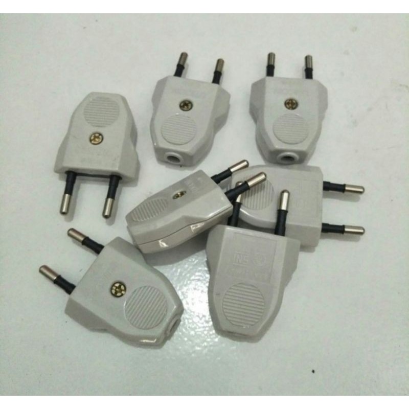 Steker gepeng Uticon