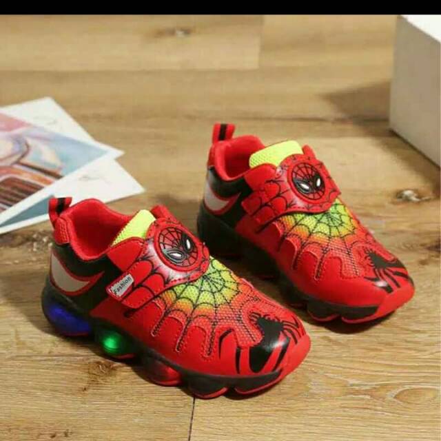 SEPATU SPIDERMAN LED