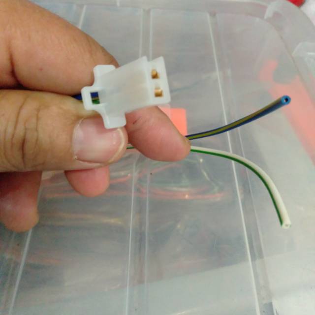 SOKET KUNCI KONTAK FEMALE-CEWEK 2 KABEL UNIVERSAL