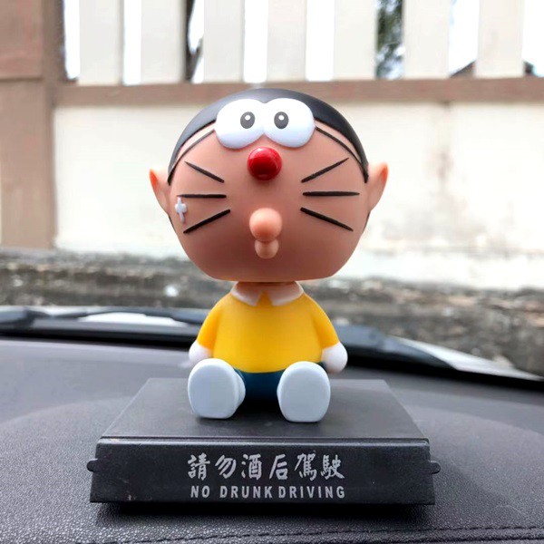 NOBITA NOBI PER Boneka Figure Miniatur Pajangan Mobil Stand Goyang Kepala Shacking Head