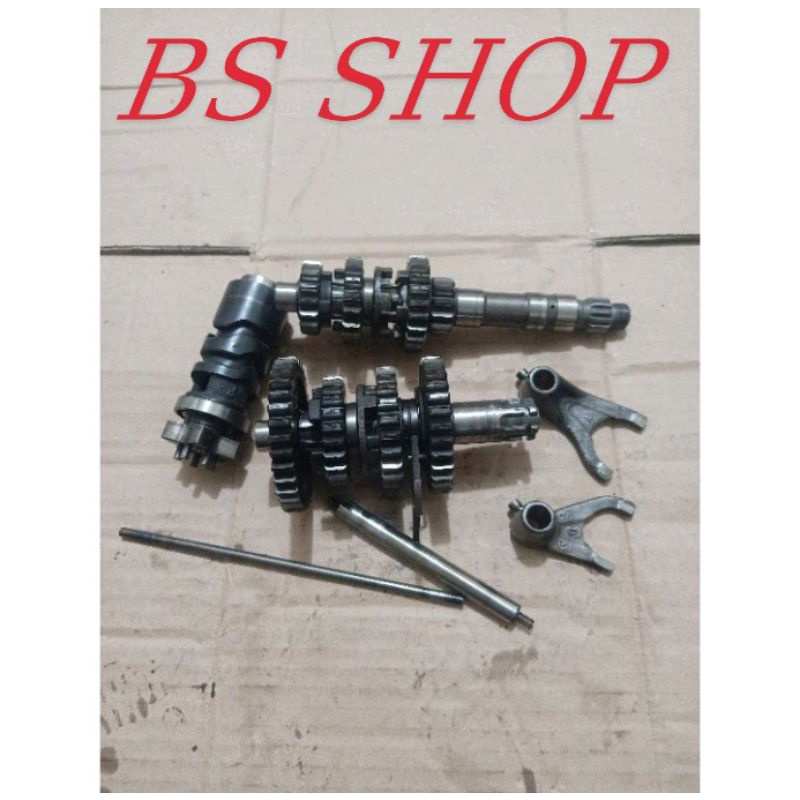 Gearbox gigi rasio gigi transmisi yamaha vega R new jupiter z jupiter robot original